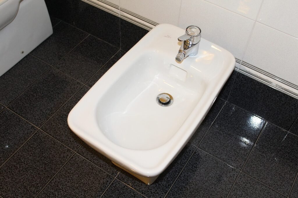 What is the Best Cost-Effective Travel Bidet for On-the-Go Comfort?